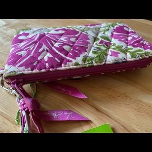 VERA BRADLEY WRISTLET